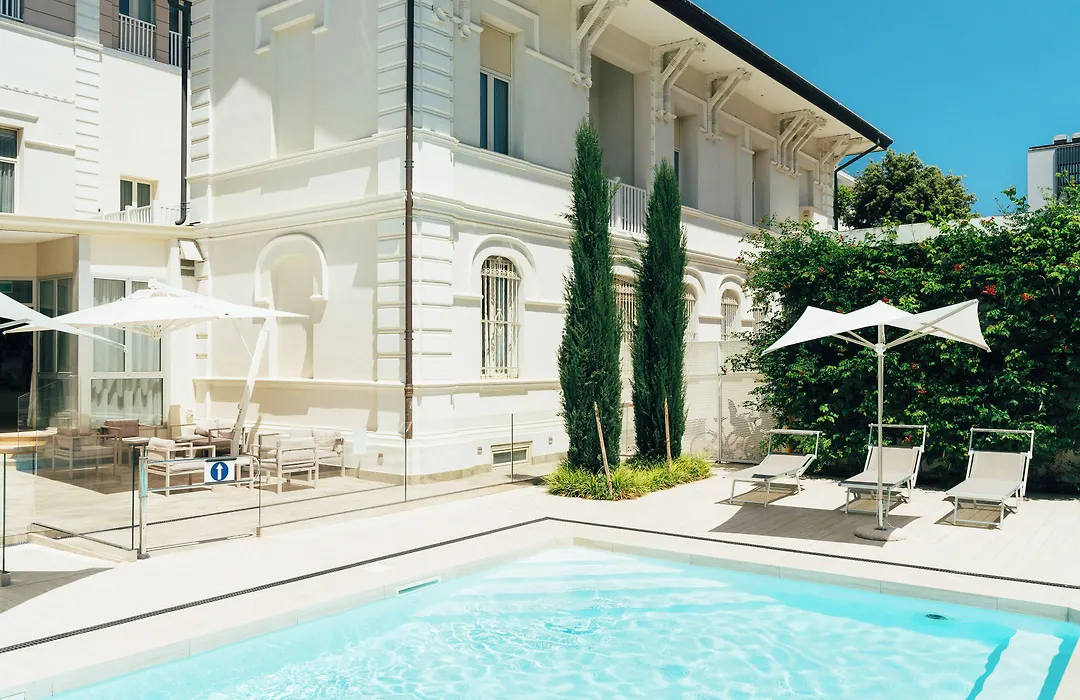 Hotel Regina Elena 57 & Oro Bianco Spa-1